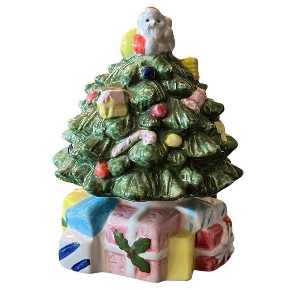 Vintage Porcelain Stackable Christmas Tree Santa Top Salt and Pepper Shaker